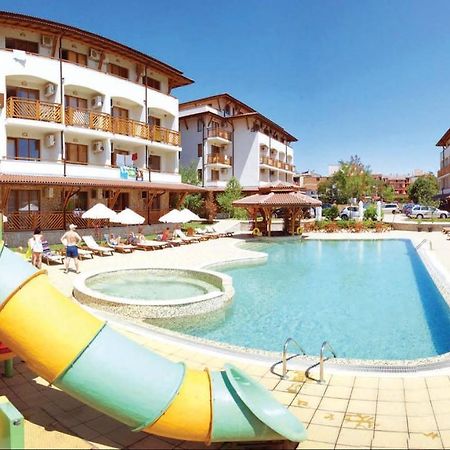Mm Complex Aparthotel Primorsko Ngoại thất bức ảnh