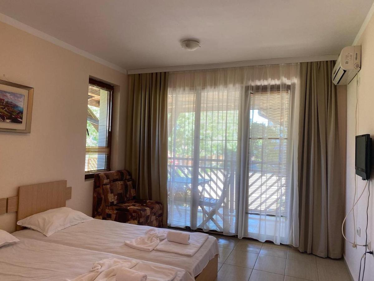 Mm Complex Aparthotel Primorsko Ngoại thất bức ảnh