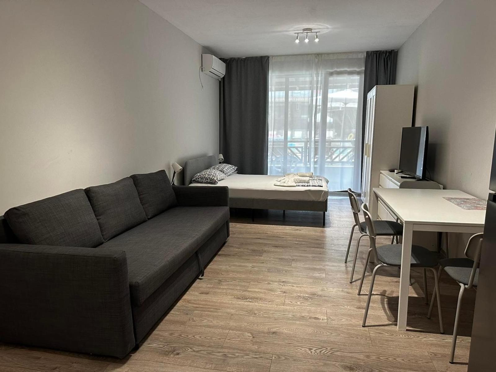 Mm Complex Aparthotel Primorsko Ngoại thất bức ảnh